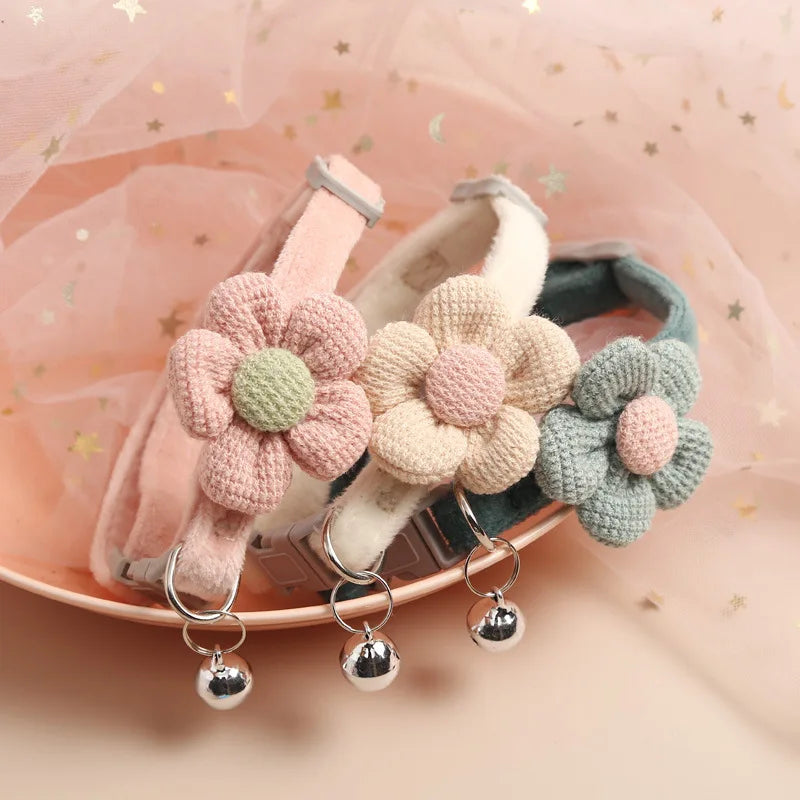 Justerbar kattkrage med blomma - FlowerCharm