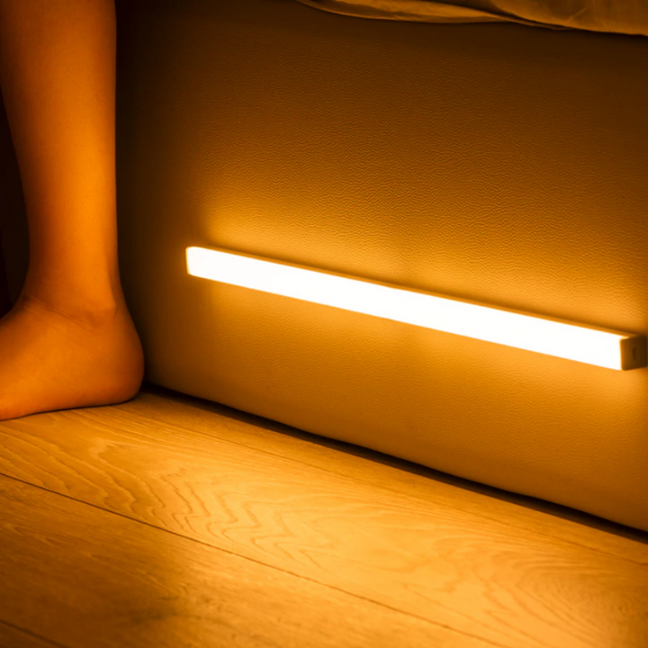 LED Nattlampa med Sensor för Trä Sängram