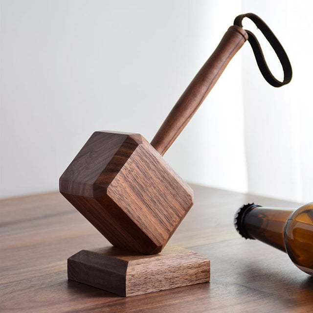 Thor Hammer Ölflasköppnare