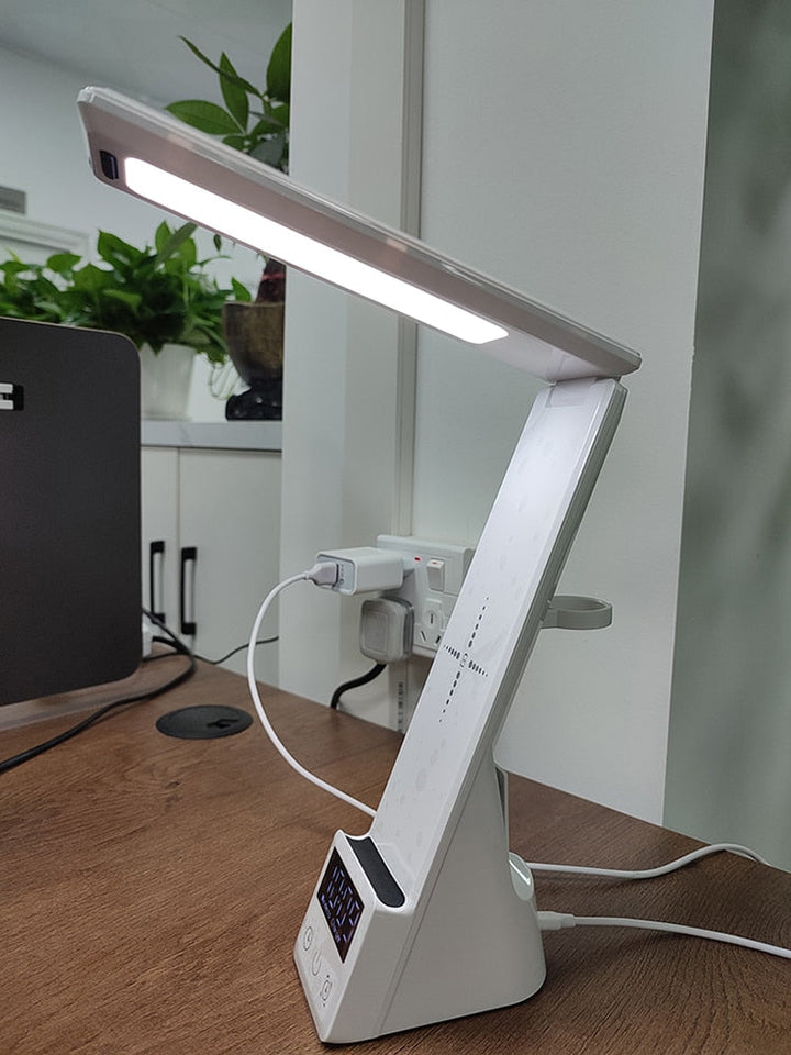 Skrivbordslampa med trådlös laddare