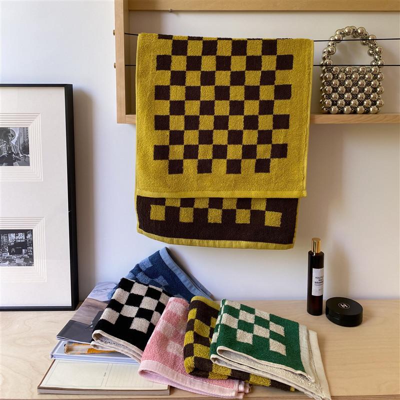 Checkerboard Plus Handdukssamling