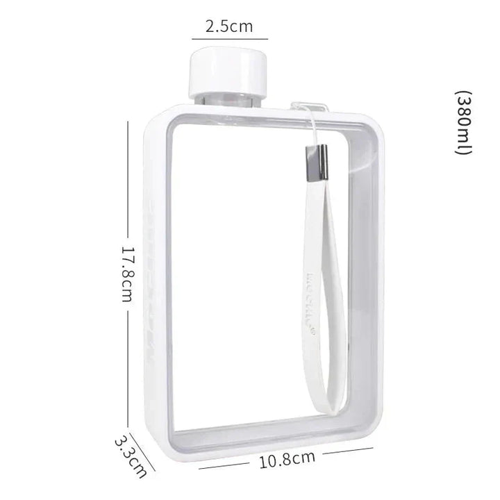 Platt transparent vattenflaska