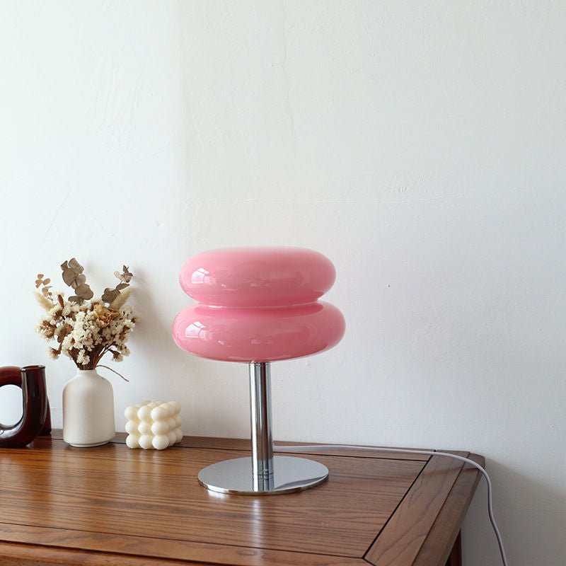 Bordslampa i italiensk designstil
