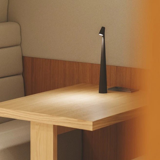 Bärbar Bordslampa