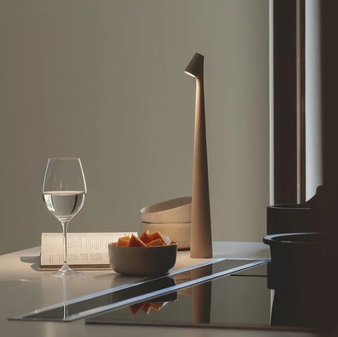 Bärbar Bordslampa