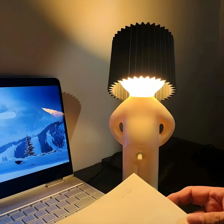 Sassy Boy Kreativ Bordslampa – Unik Belysning för Sovrum och Vardagsrum