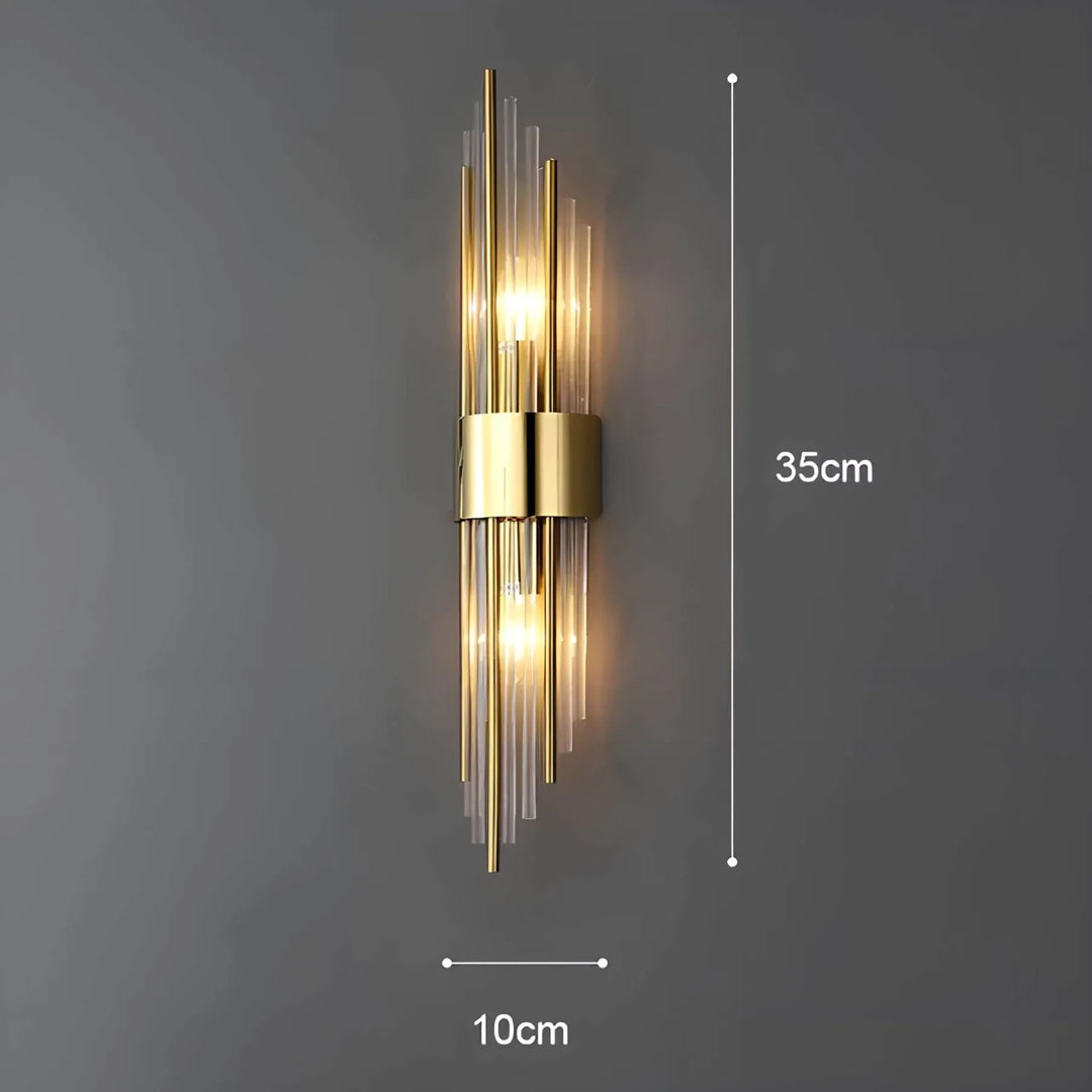 Vägglampa med kristalldekoration