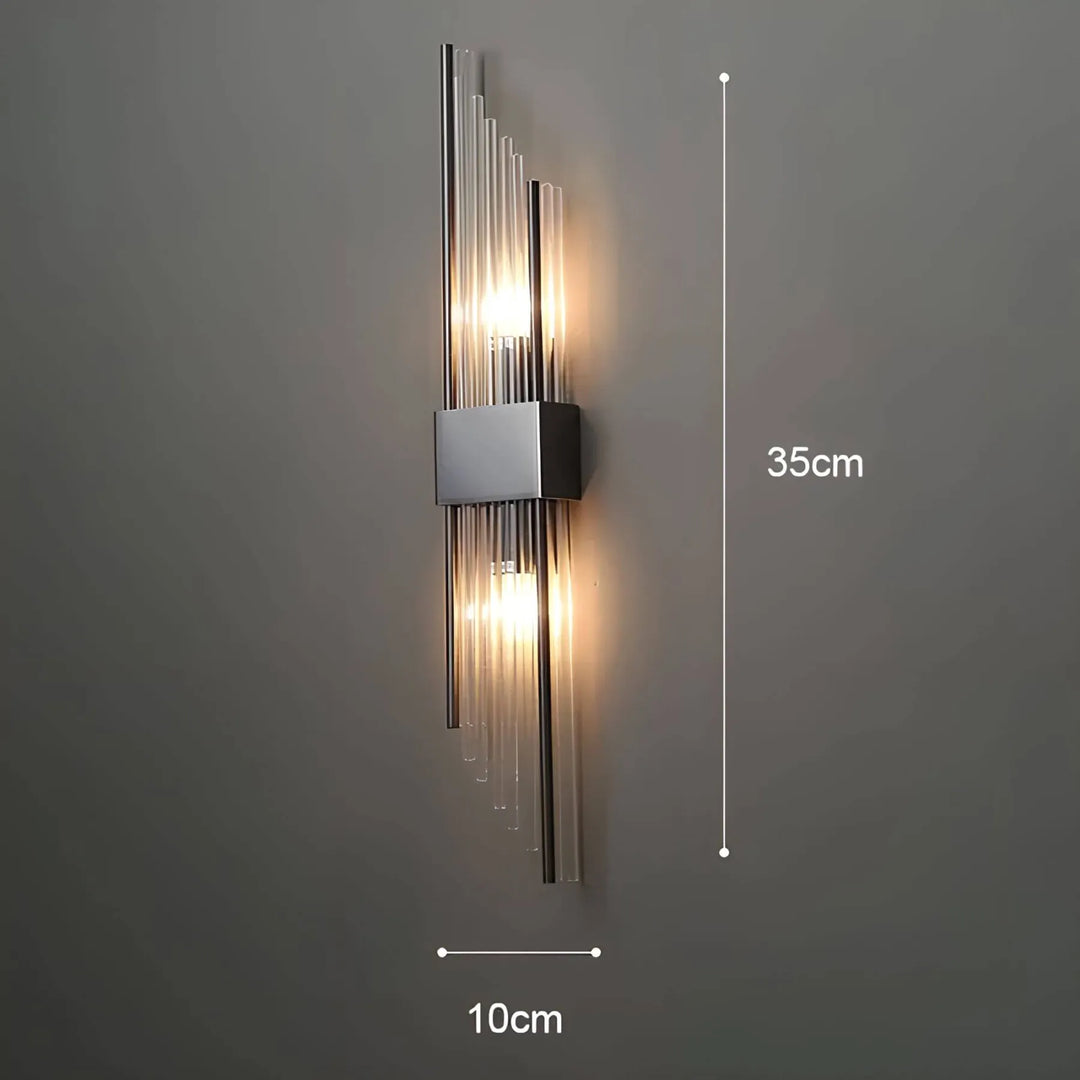 Vägglampa med kristalldekoration