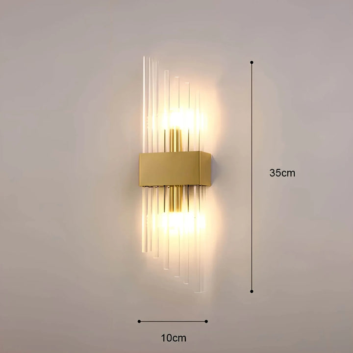 Vägglampa med kristalldekoration