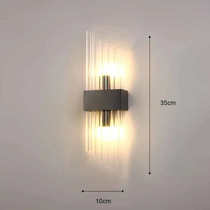 Vägglampa med kristalldekoration