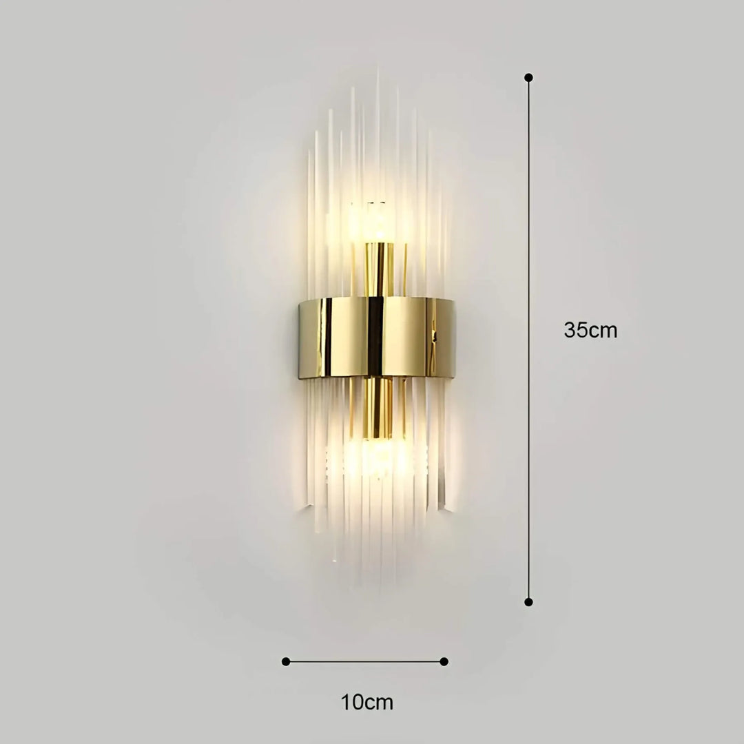 Vägglampa med kristalldekoration