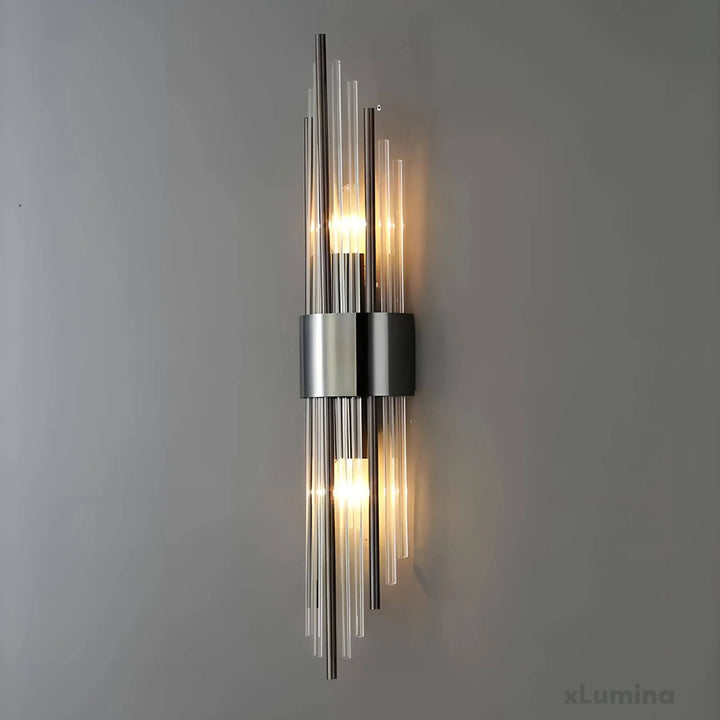 Vägglampa med kristalldekoration