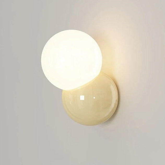 Nordisk Bubble Vägglampa | Tryckknapp