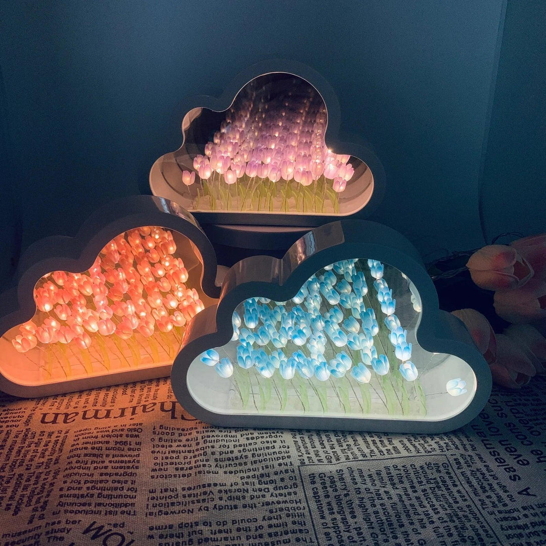 Tulip Cloud LED Spegel – Magiskt Ljus &amp; Dekorativ Design