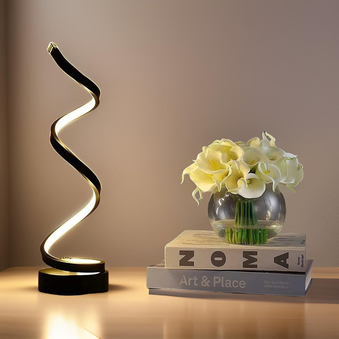 Modern LED-bordslampa med touch-kontroll och varmt ljus