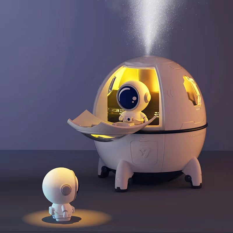 Bärbar astronautluftfuktare med nattlampa och aromdiffusor - AstroMist