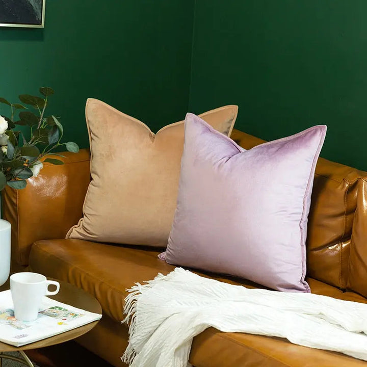 VelvetLuxe – Elegant sammetskuddöverdrag med raffinerade detaljer