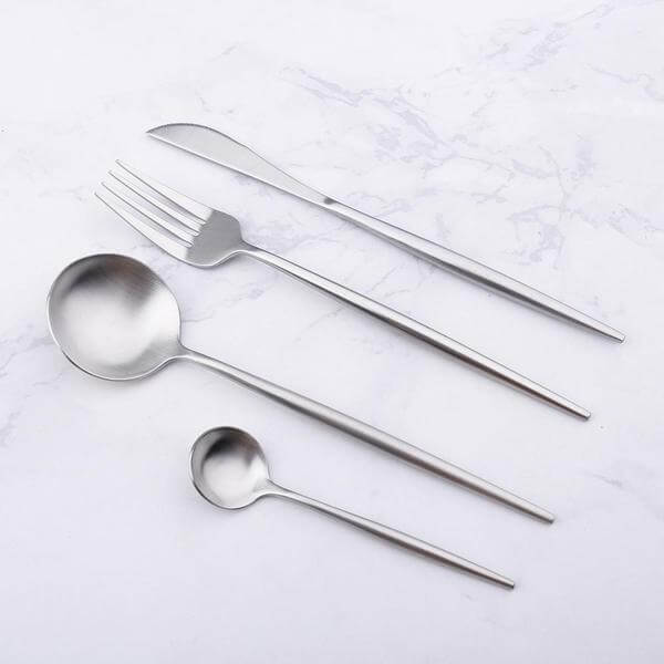 Modern Silverbestick Set