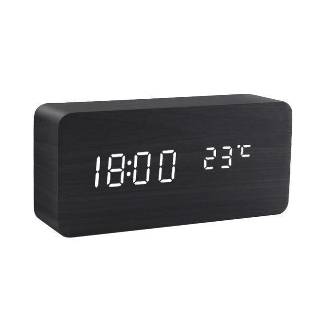 LED väckarklocka i träkubform
