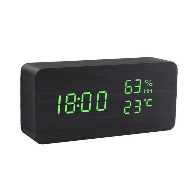 LED väckarklocka i träkubform