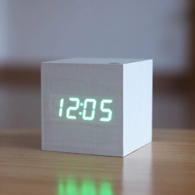 CUBE DIGITAL KLOCKA