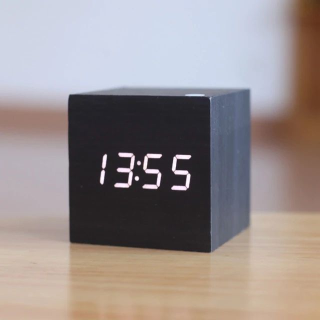 CUBE DIGITAL KLOCKA
