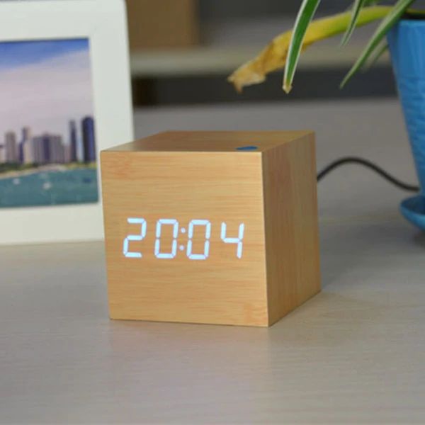 CUBE DIGITAL KLOCKA