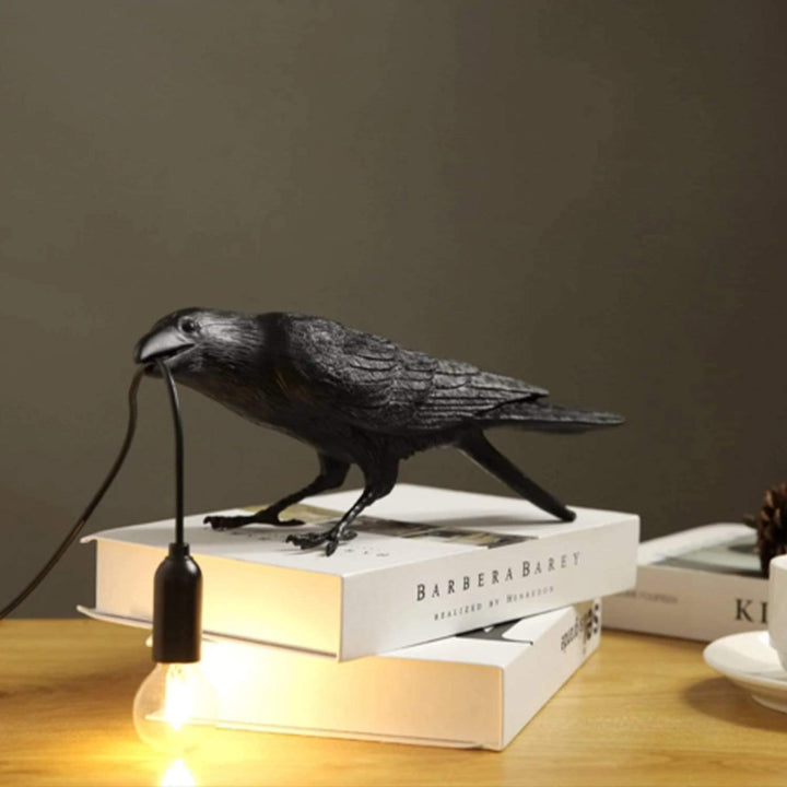 Raven Bird Lampan