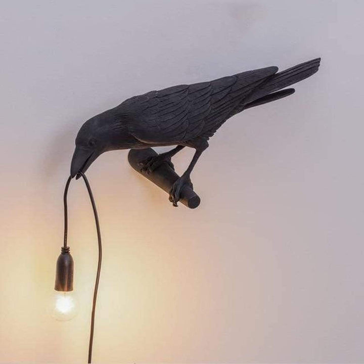 Raven Bird Lampan
