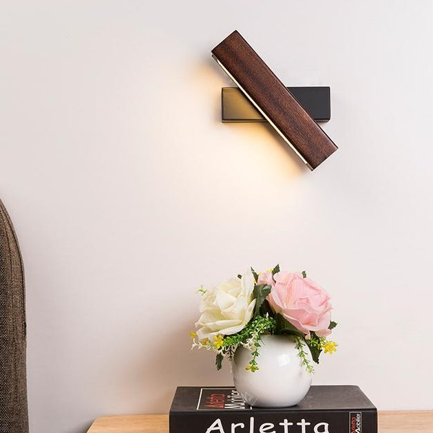 Rotbar LED Vägglampa i Trä - Jasper
