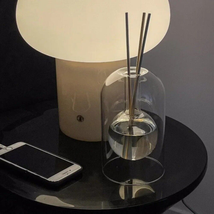 AromaLuxe – Elegant doftspridare med minimalistisk design för en lugnande atmosfär
