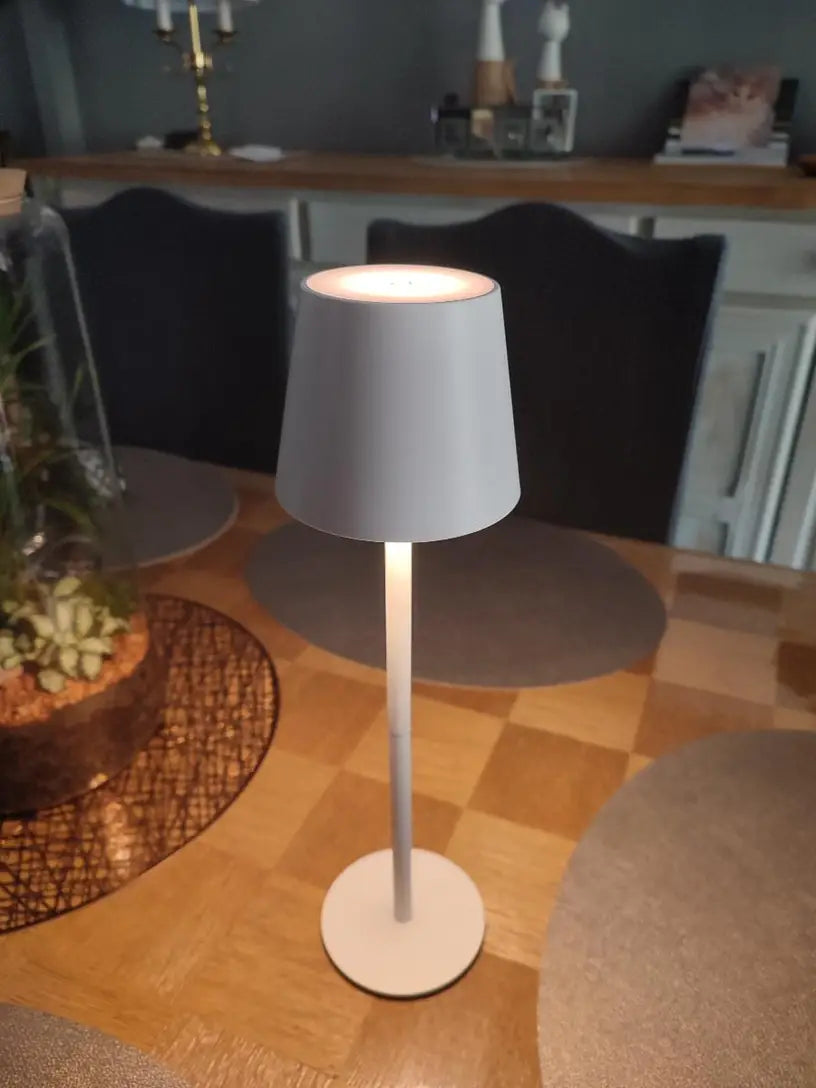 LED Bordslampa – Trådlös, Touchkontroll &amp; Dimbar Ljus