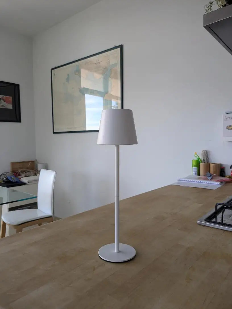 LED Bordslampa – Trådlös, Touchkontroll &amp; Dimbar Ljus