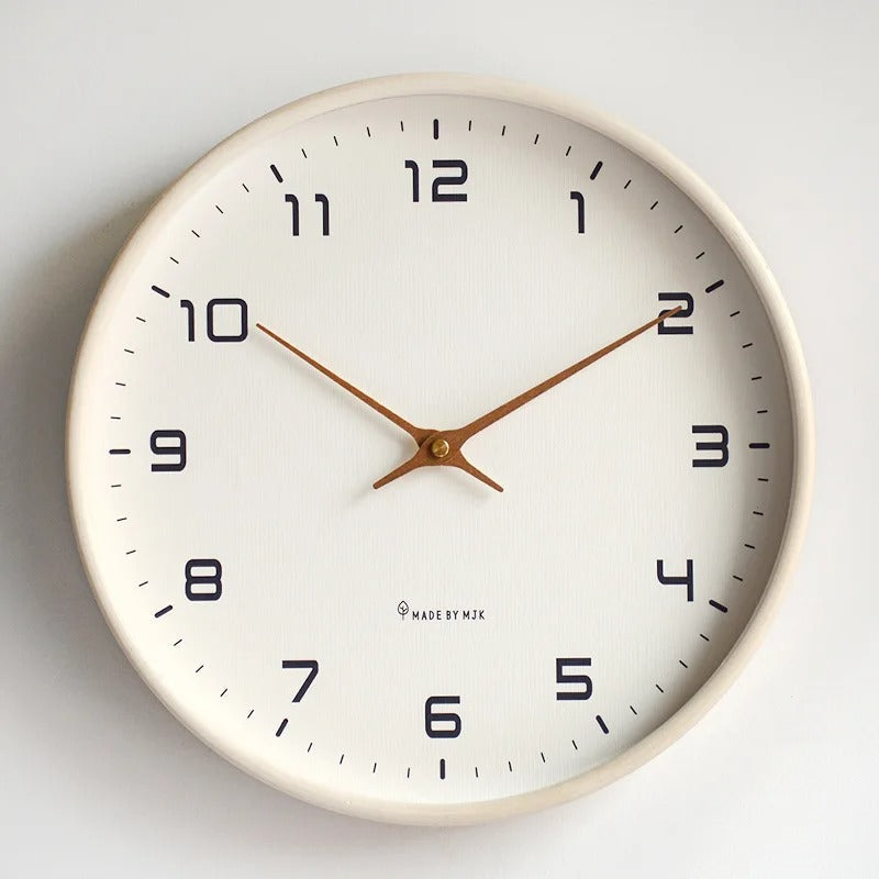Minimalistisk Väggklocka | Metall &amp; Resin