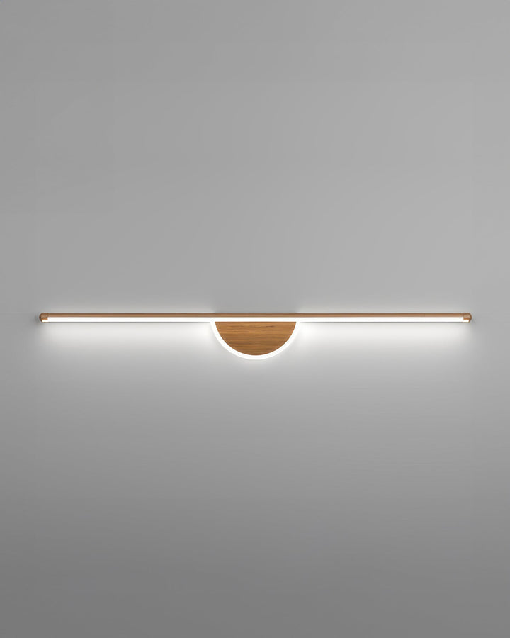 Modern vägglampa av träbåge