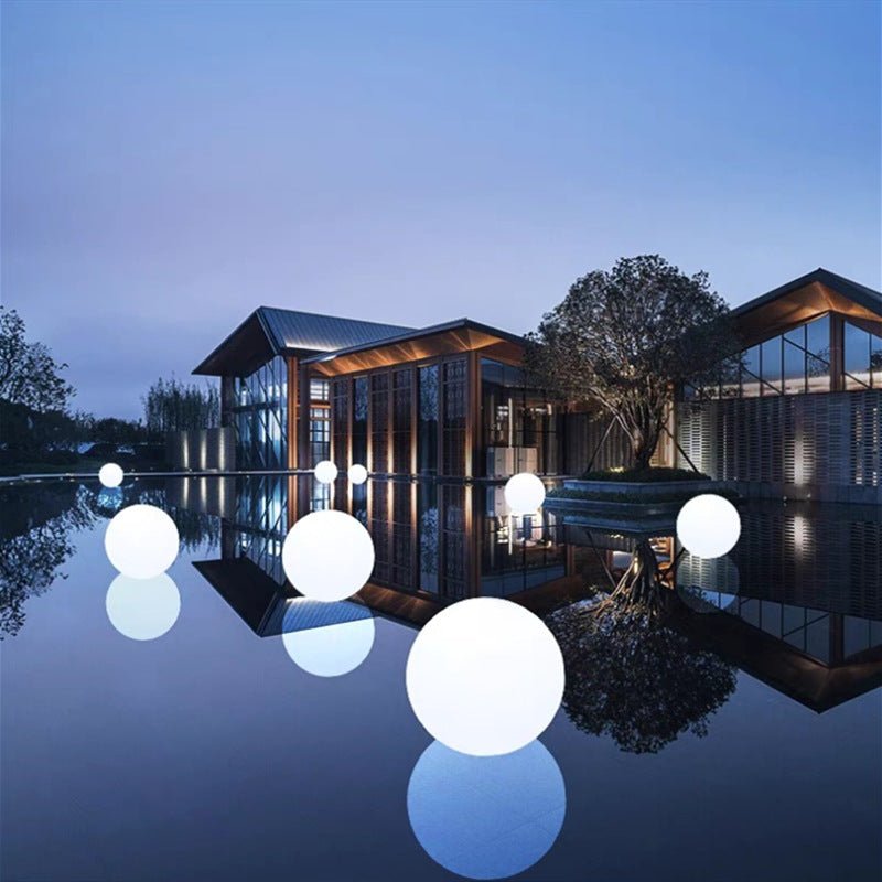 Utomhus Globe Lampa - Trådlös, Väderbeständig, 16 färger LED Bollampa