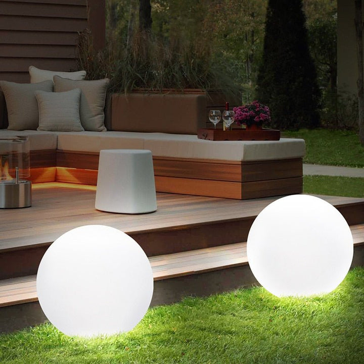 Utomhus Globe Lampa - Trådlös, Väderbeständig, 16 färger LED Bollampa