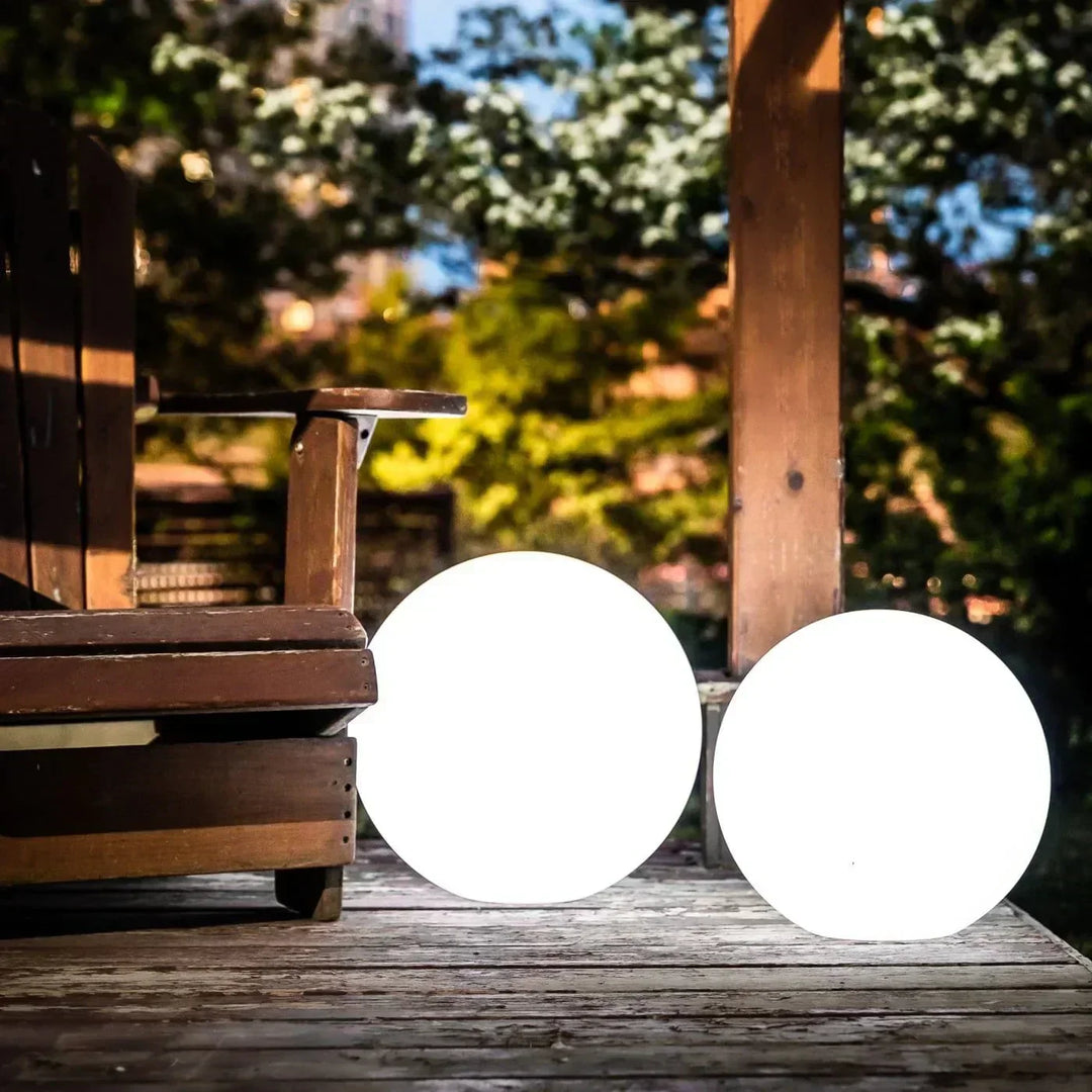Utomhus Globe Lampa - Trådlös, Väderbeständig, 16 färger LED Bollampa